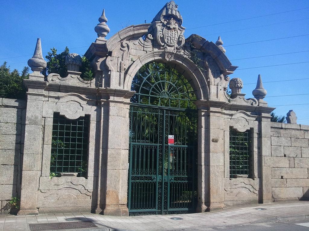 Our Lady Of Mercy Villa Ermesinde Rum bild